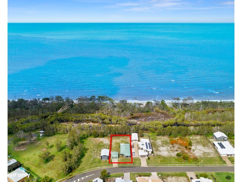 52 Beach Drive, Burrum Heads QLD 4659