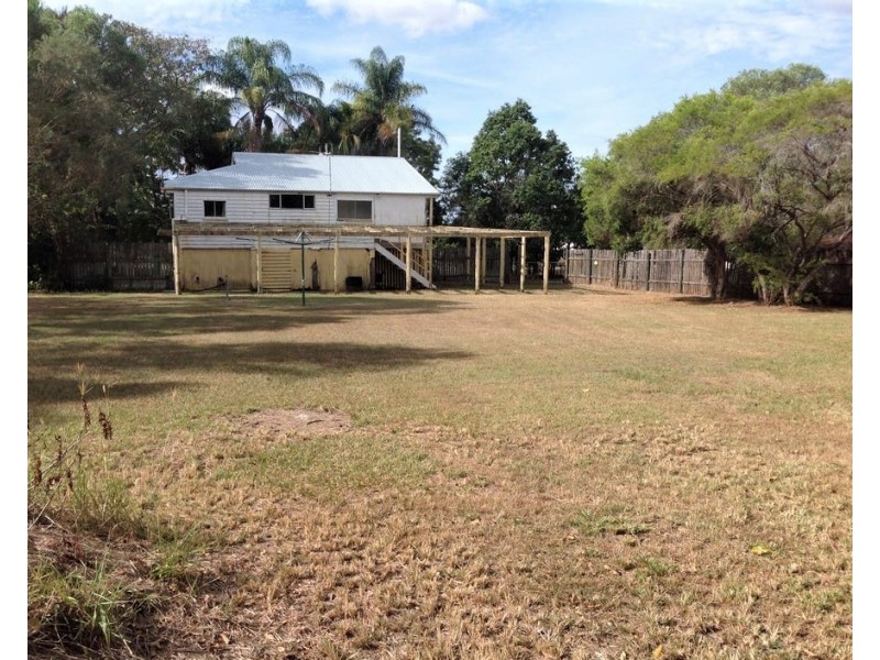 26 Thomas Street, Howard QLD 4659