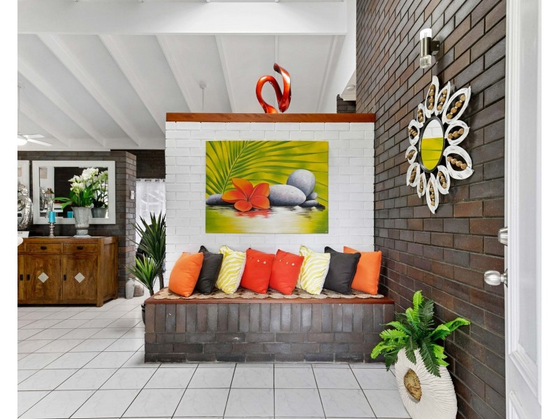 35 Beach Drive, Burrum Heads QLD 4659
