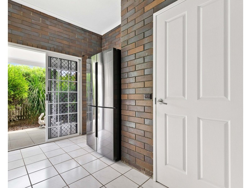35 Beach Drive, Burrum Heads QLD 4659