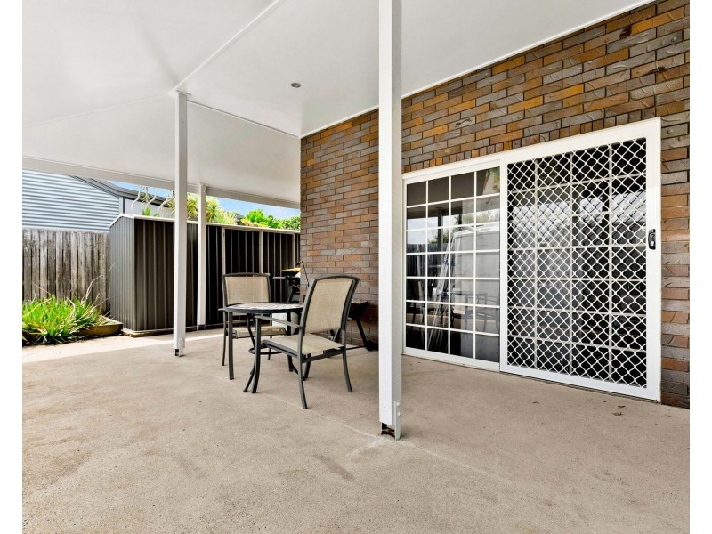 35 Beach Drive, Burrum Heads QLD 4659