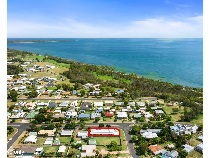 35 Beach Drive, Burrum Heads QLD 4659