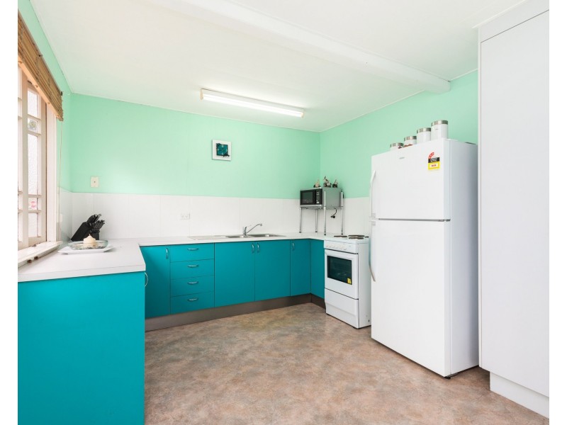 39 Howard Street, Burrum Heads QLD 4659