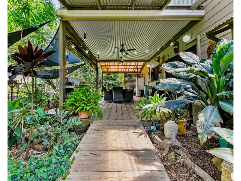 5-7 Rosslyn Drive, Burrum Heads QLD 4659