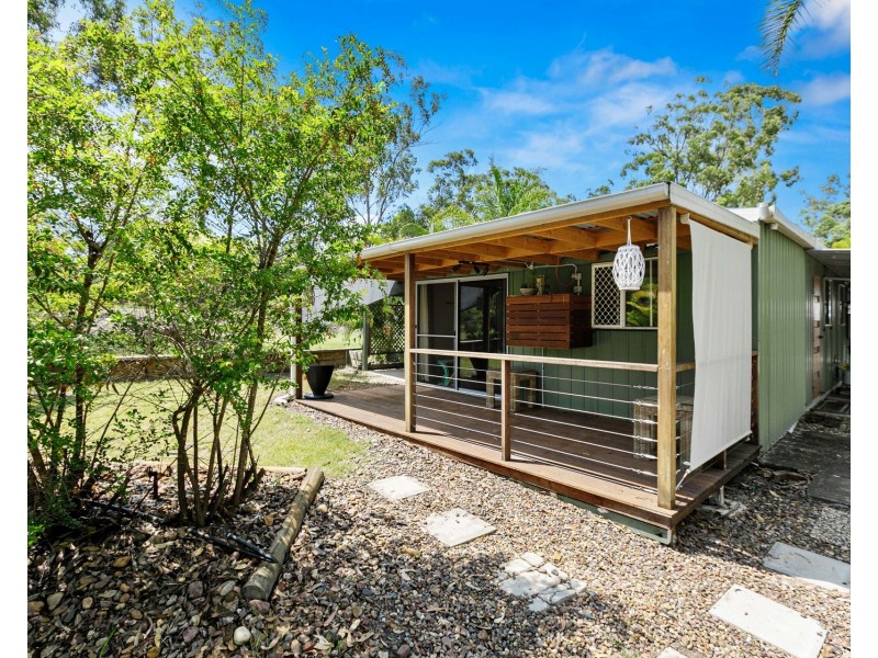 5-7 Rosslyn Drive, Burrum Heads QLD 4659