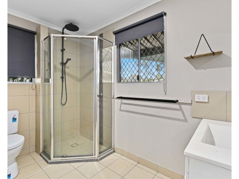 5-7 Rosslyn Drive, Burrum Heads QLD 4659