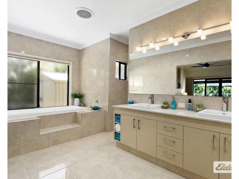 2 Noeme Street, Burrum Heads QLD 4659