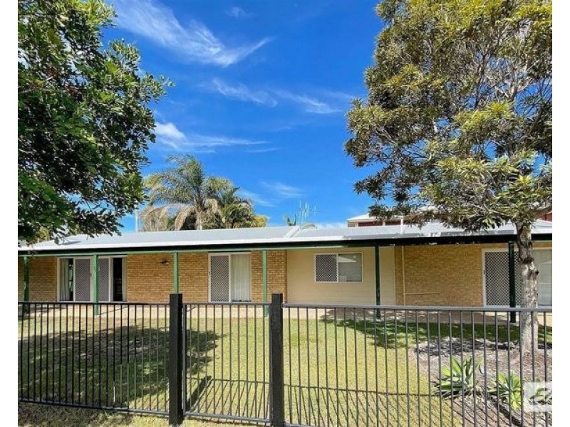 37 Beach Drive, Burrum Heads QLD 4659