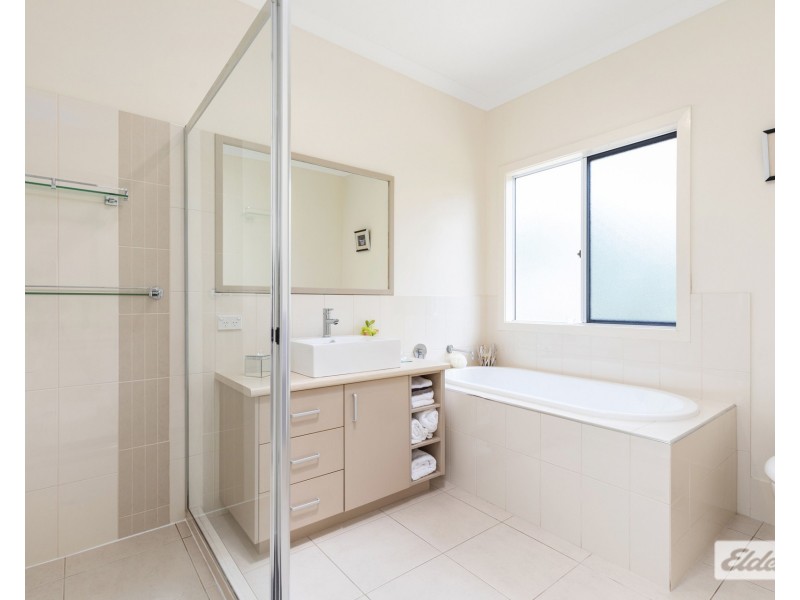 2 Volute Way, Burrum Heads QLD 4659