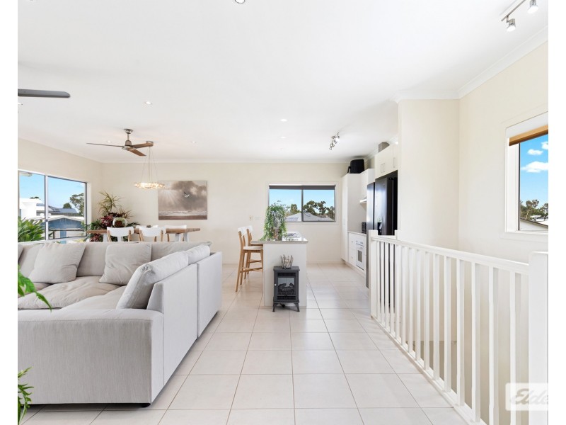 2 Volute Way, Burrum Heads QLD 4659