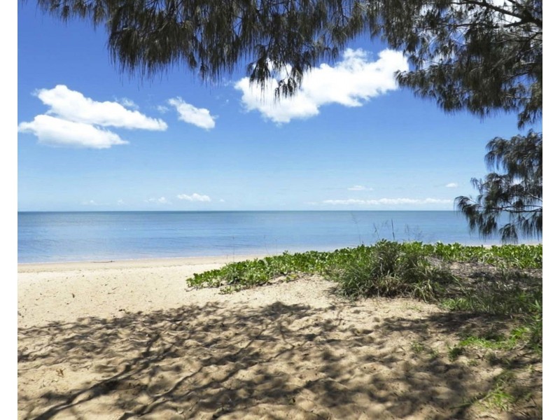 403 Dundowran Road, Walligan QLD 4655