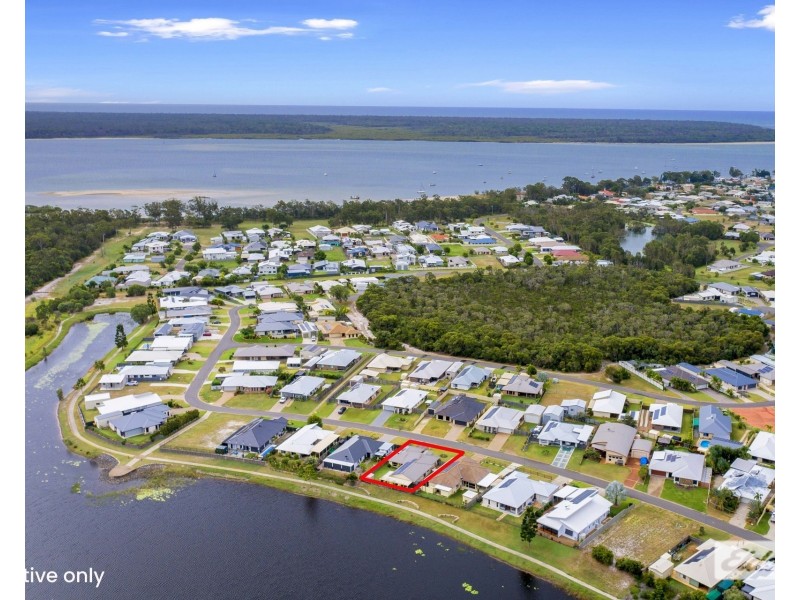 18 Honey Myrtle Close, Burrum Heads QLD 4659