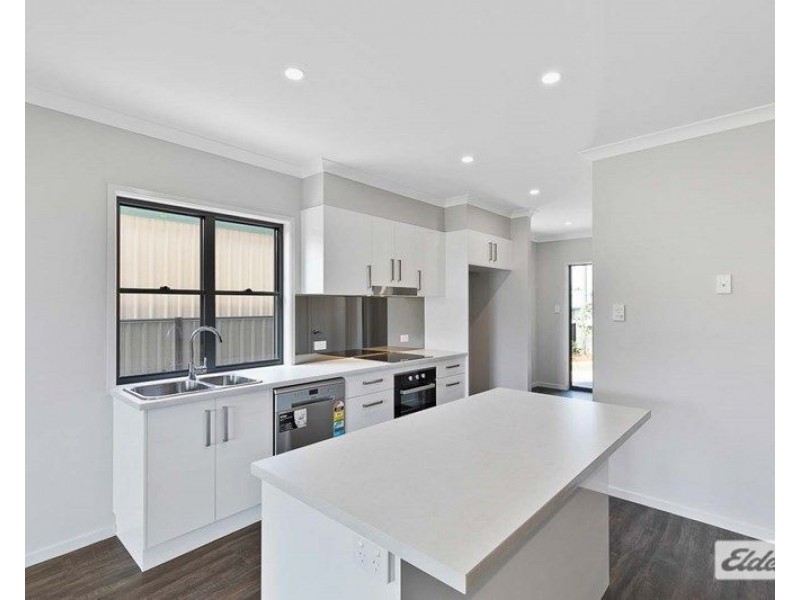 6 Howard Street, Burrum Heads QLD 4659