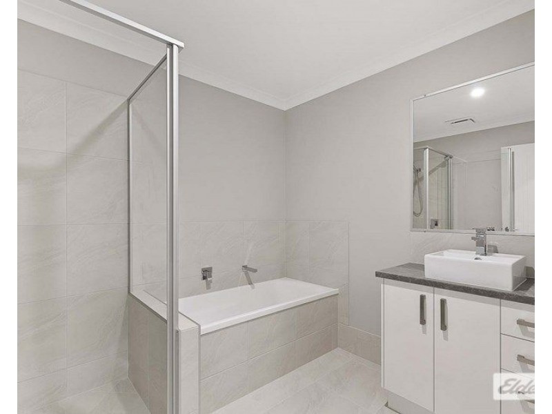 6 Howard Street, Burrum Heads QLD 4659