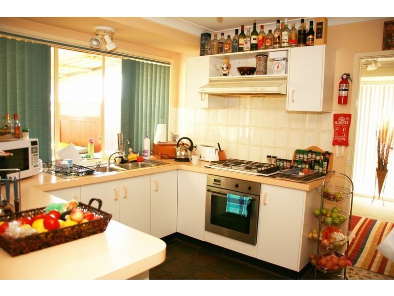 21 Falstaff Place, Rosemeadow NSW 2560