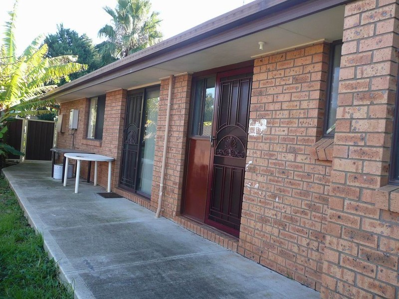 60 Clennam Avenue, Ambarvale NSW 2560