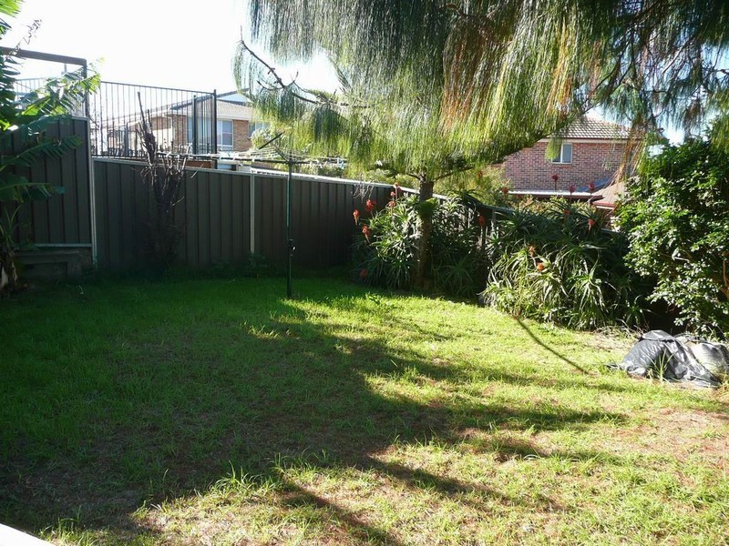 60 Clennam Avenue, Ambarvale NSW 2560