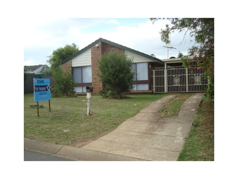 28 Romeo Crescent, Rosemeadow NSW 2560