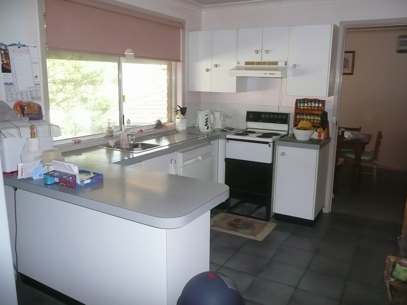 35 Haredale Street, Ambarvale NSW 2560