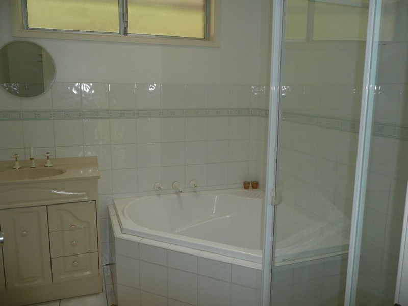 41 Burns Road, Campbelltown NSW 2560