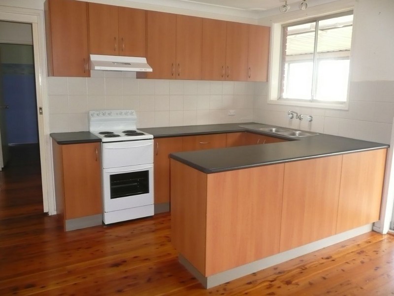 41 Burns Road, Campbelltown NSW 2560