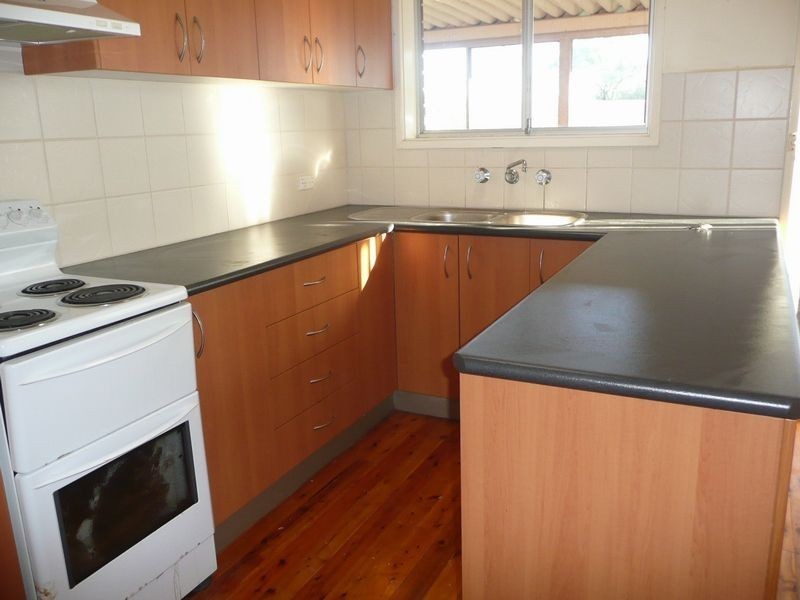 41 Burns Road, Campbelltown NSW 2560