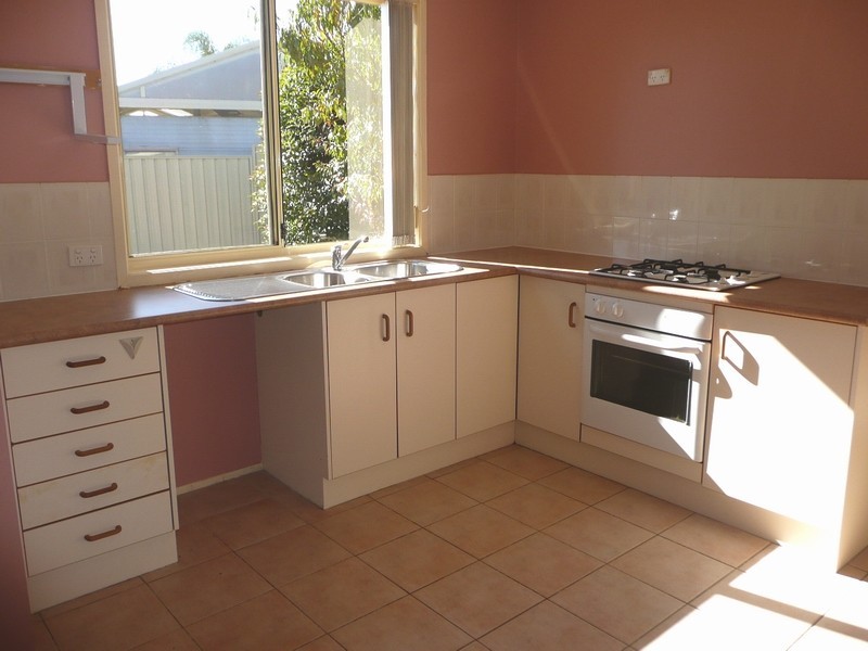 30 Pyramus Circuit, Rosemeadow NSW 2560