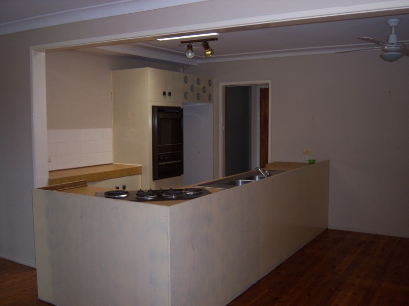 10 Wordsworth Avenue, Leumeah NSW 2560