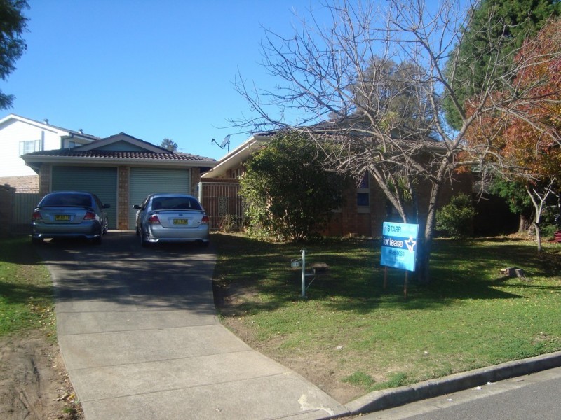 16 Georgiana Cres Ambarvale, Ambarvale NSW 2560