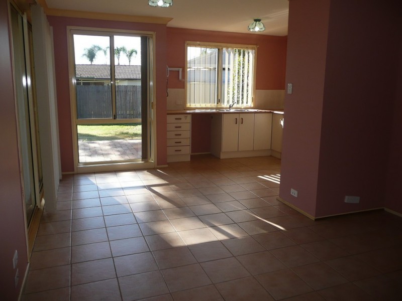 30 Pyramus Circuit, Rosemeadow NSW 2560