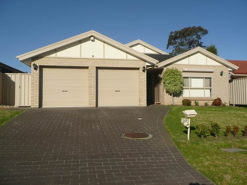 Ruse NSW 2560
