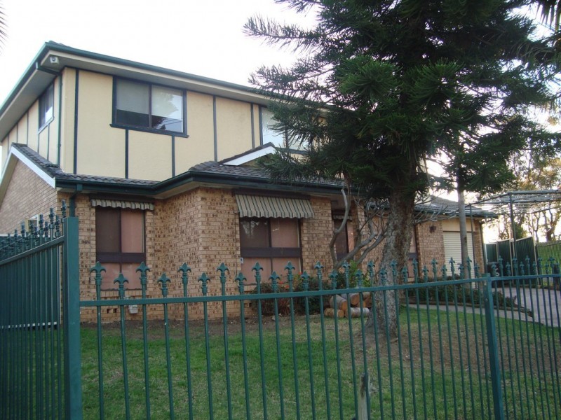 6 Talc Place, Eagle Vale NSW 2558