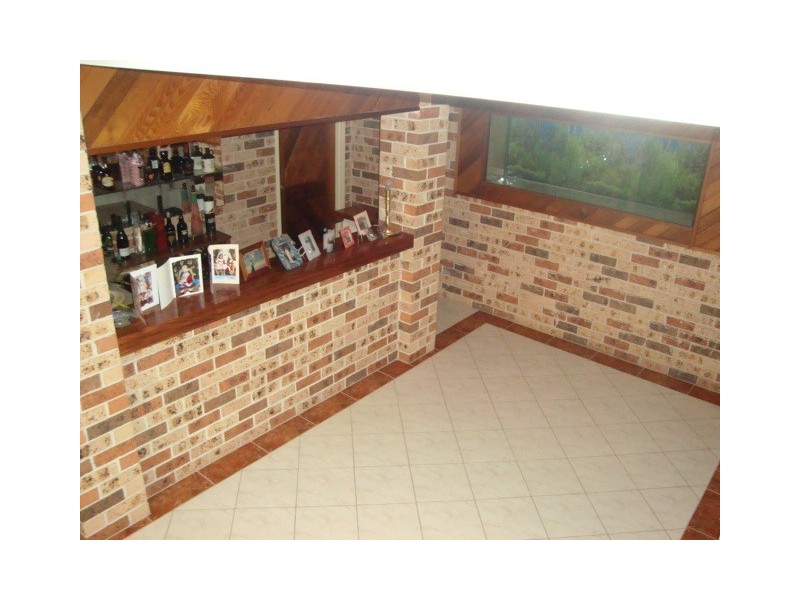 17 Mantalini Street, Ambarvale NSW 2560