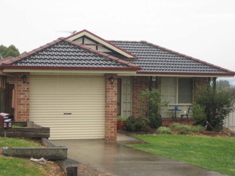 8 CIPOLON CLOSE, Eagle Vale NSW 2558