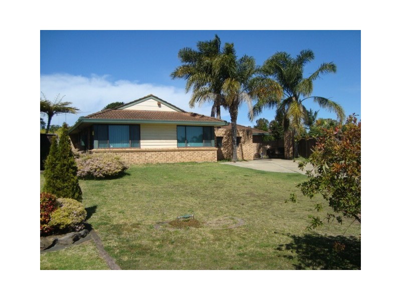 4A Mongon Place St Helens Park, St Helens Park NSW 2560