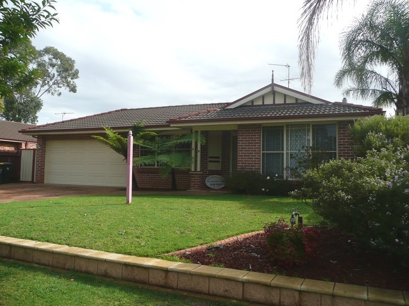 51 Kellerman Drive, St Helens Park NSW 2560