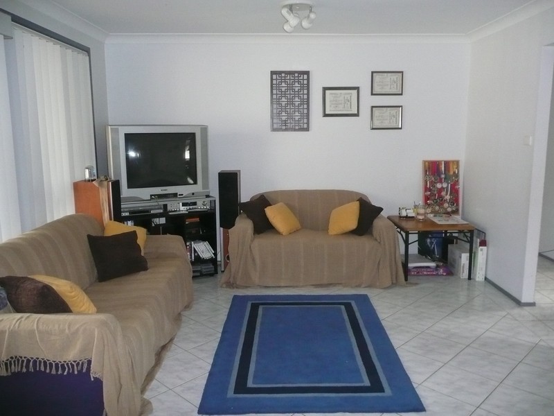 51 Kellerman Drive, St Helens Park NSW 2560