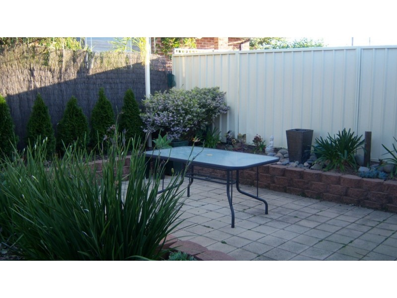 51 Carbasse Cres, St Helens Park NSW 2560