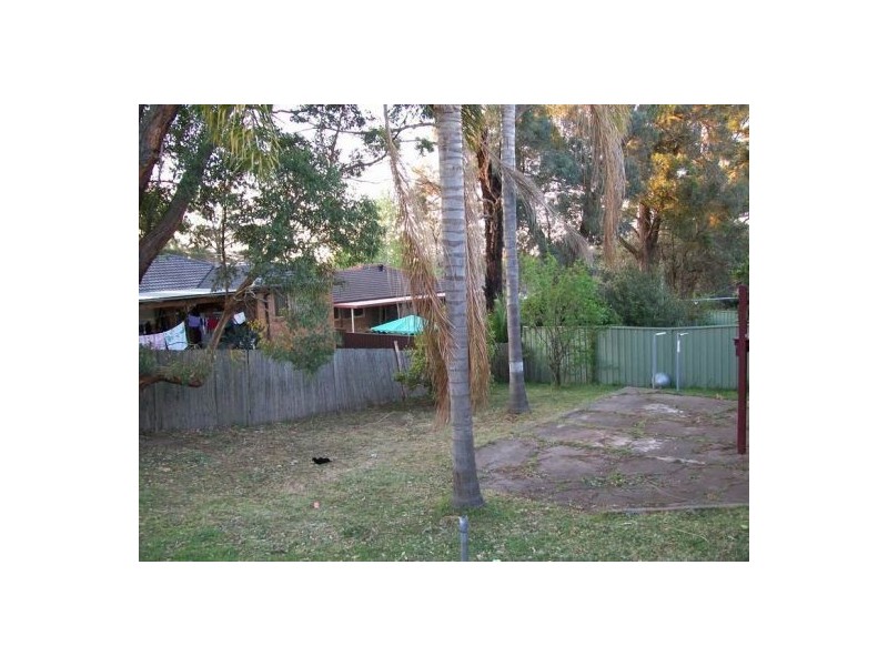 Bradbury NSW 2560