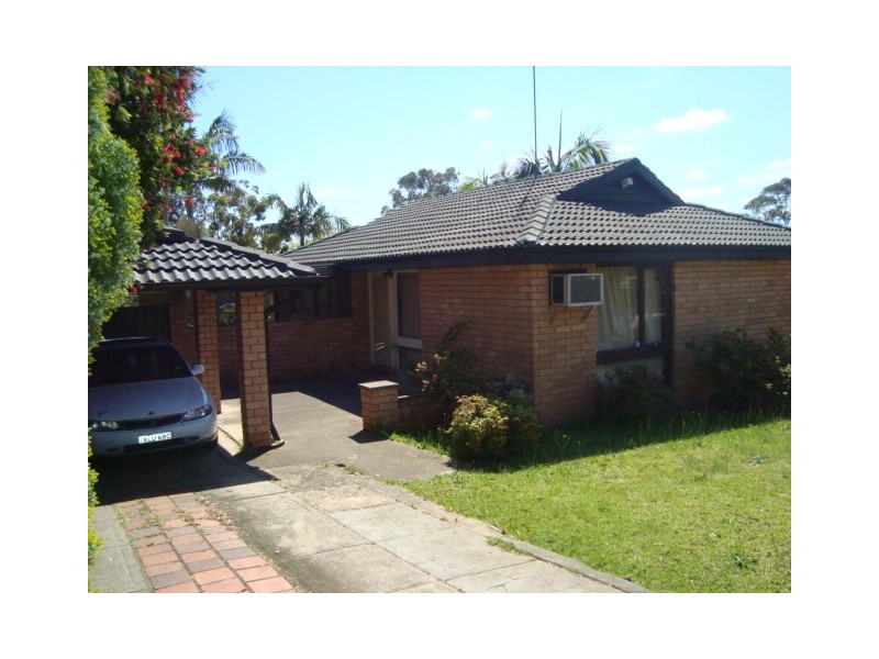 4 Yalunga Place, Bradbury NSW 2560