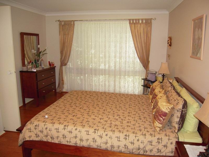 Ambarvale NSW 2560