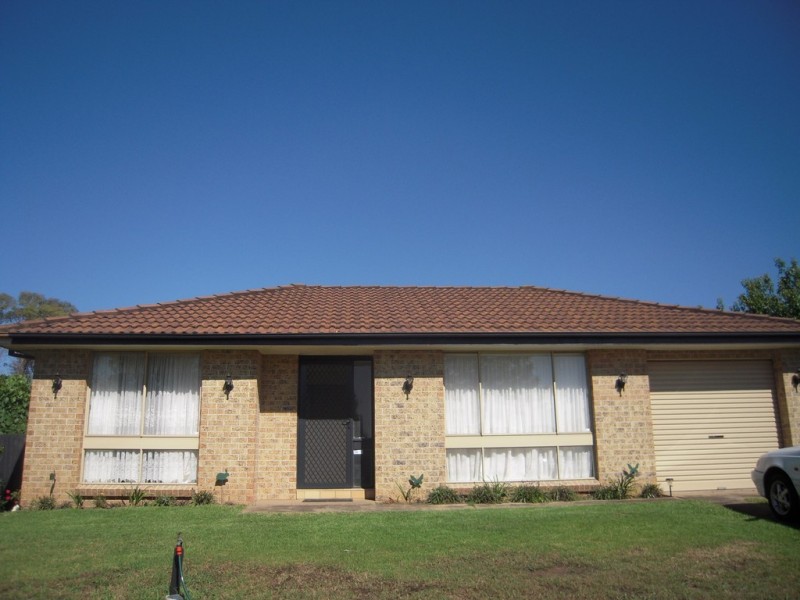 49 Cochrane Street, Minto NSW 2566