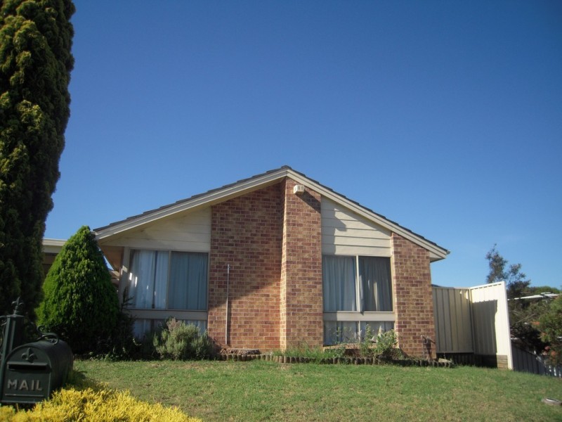 34 Romeo Crescent, Rosemeadow NSW 2560