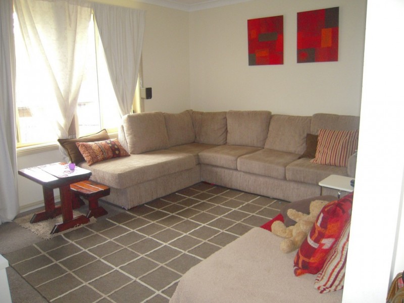 7B Catchpole Cres, St Helens Park NSW 2560