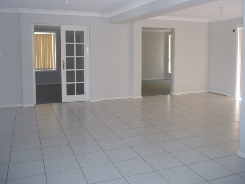 118 Englorie Park Drive, Glen Alpine NSW 2560