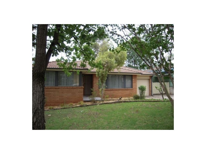 Bradbury NSW 2560