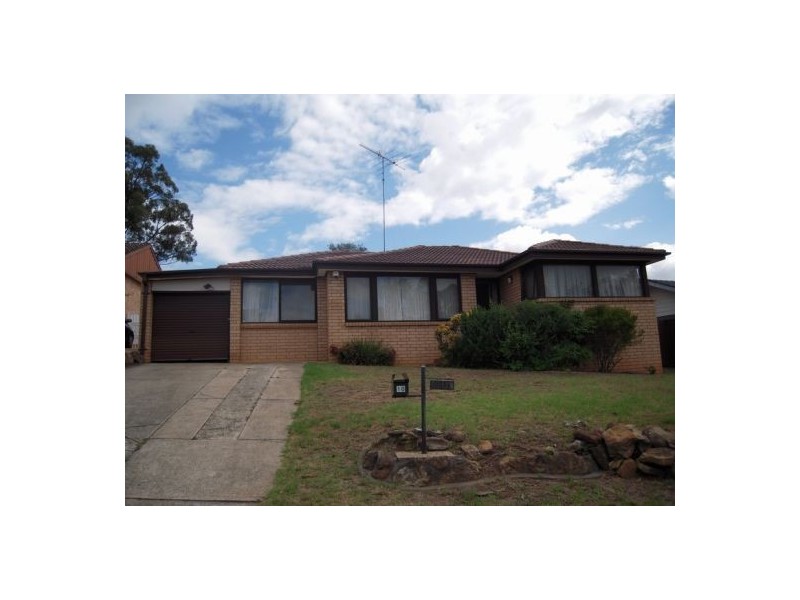 10 Peggotty Ave, Ambarvale NSW 2560