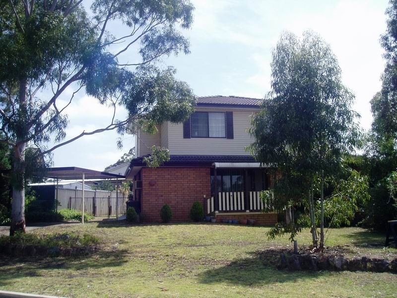 17 Weemala Crescent, Bradbury NSW 2560