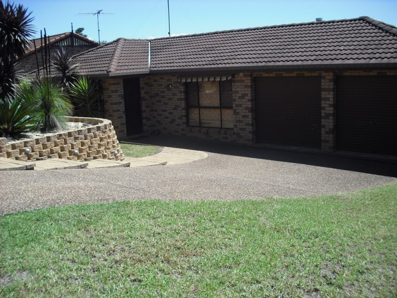 14 Torrens Place, Kearns NSW 2558