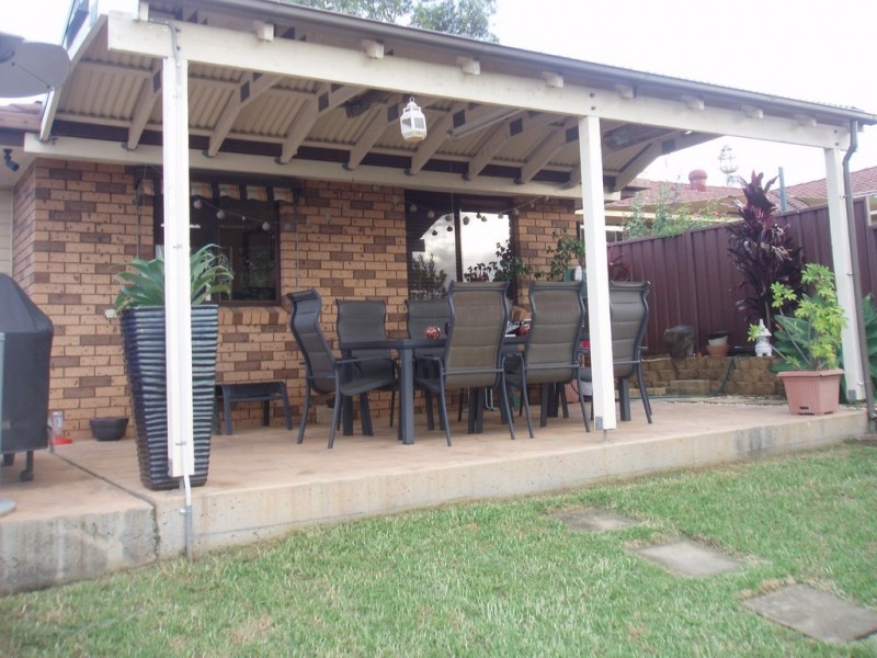 14 Torrens Place, Kearns NSW 2558